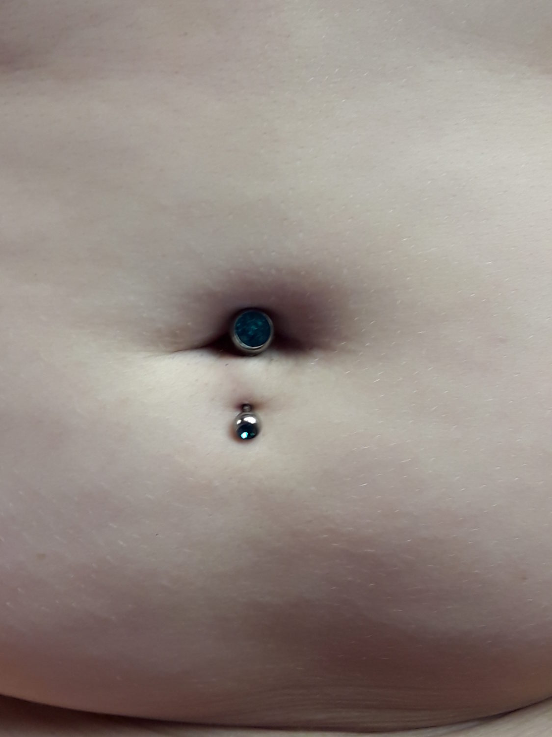 piercing par Dermogenese Tattoo piercing par Dermogenese Tattoo