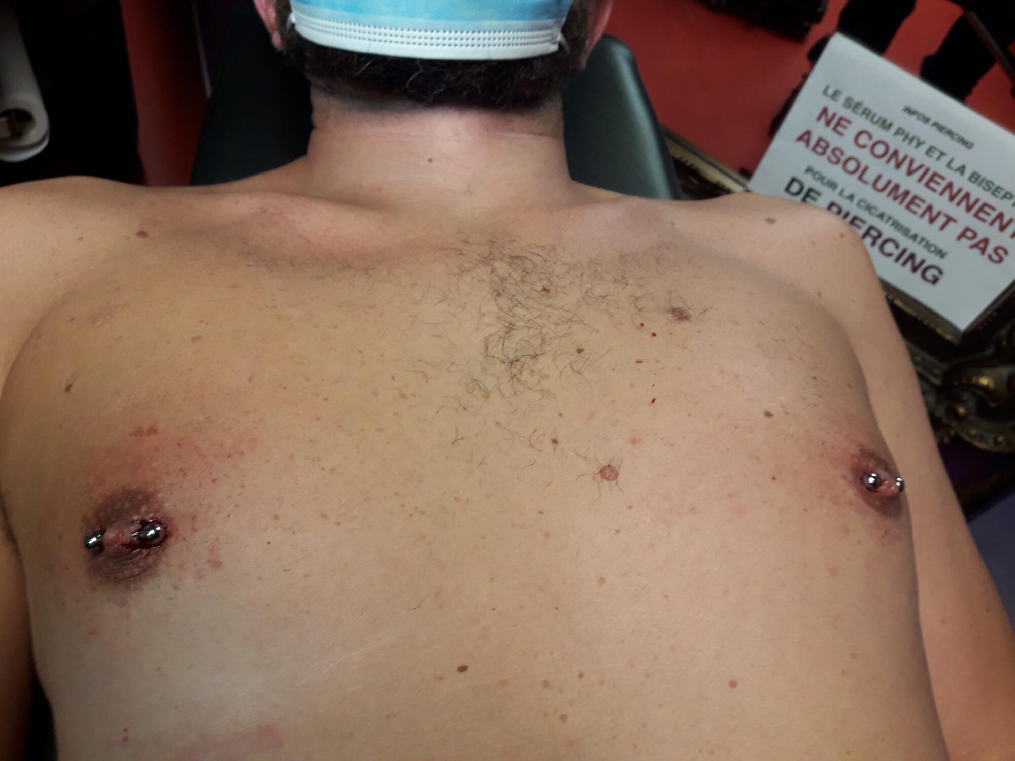 piercing par Dermogenese Tattoo piercing par Dermogenese Tattoo