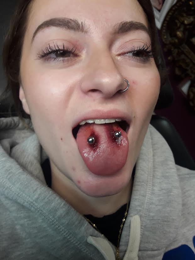 piercing par Dermogenese Tattoo piercing par Dermogenese Tattoo
