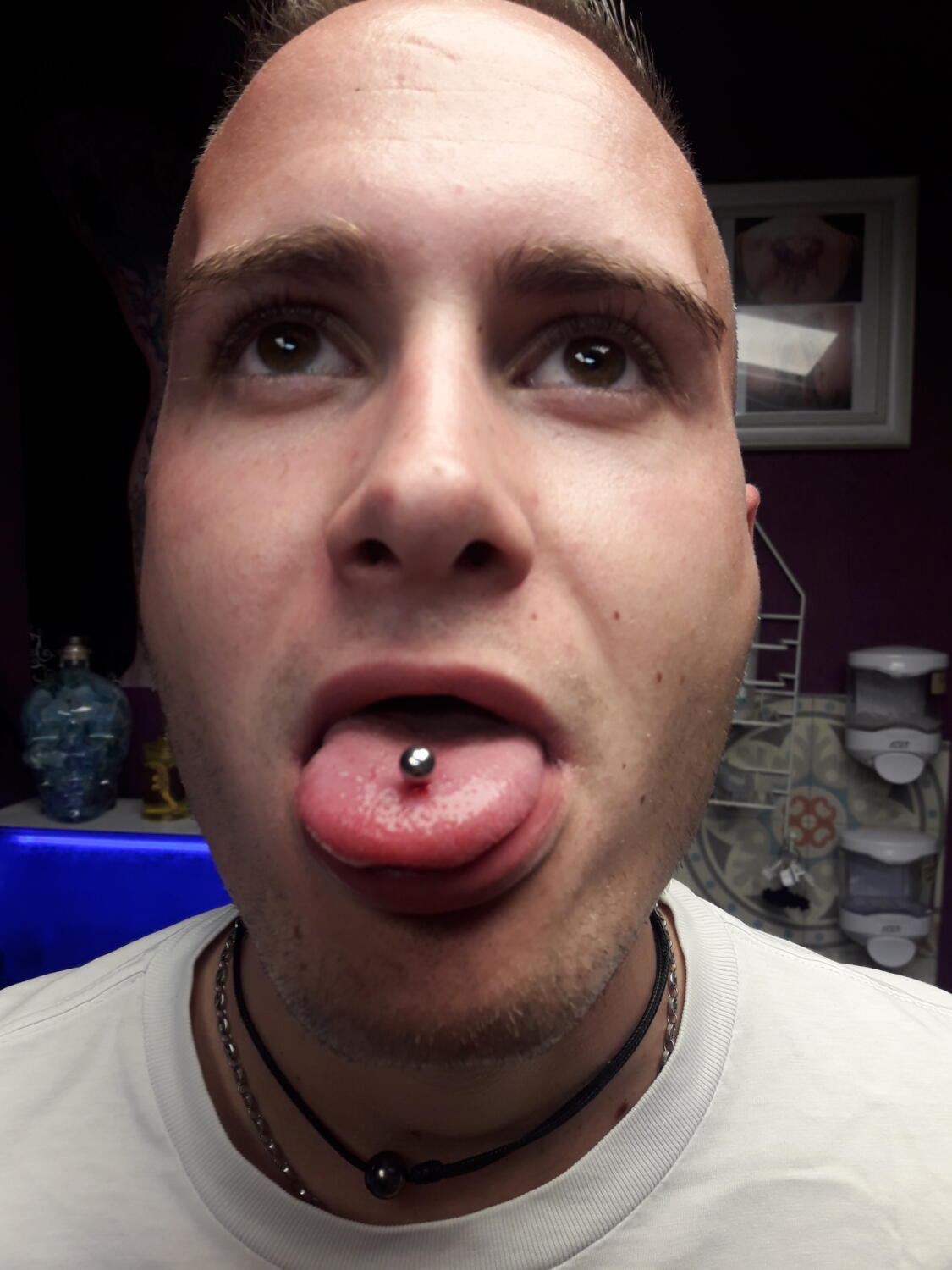 piercing par Dermogenese Tattoo piercing par Dermogenese Tattoo