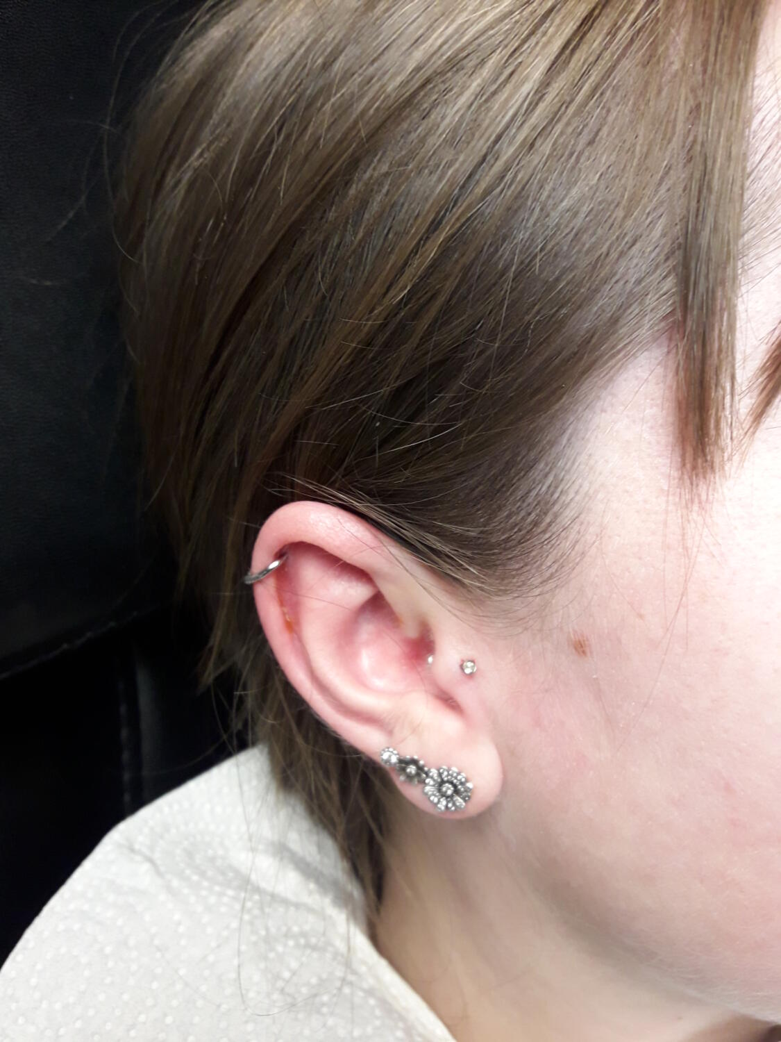 piercing par Dermogenese Tattoo piercing par Dermogenese Tattoo