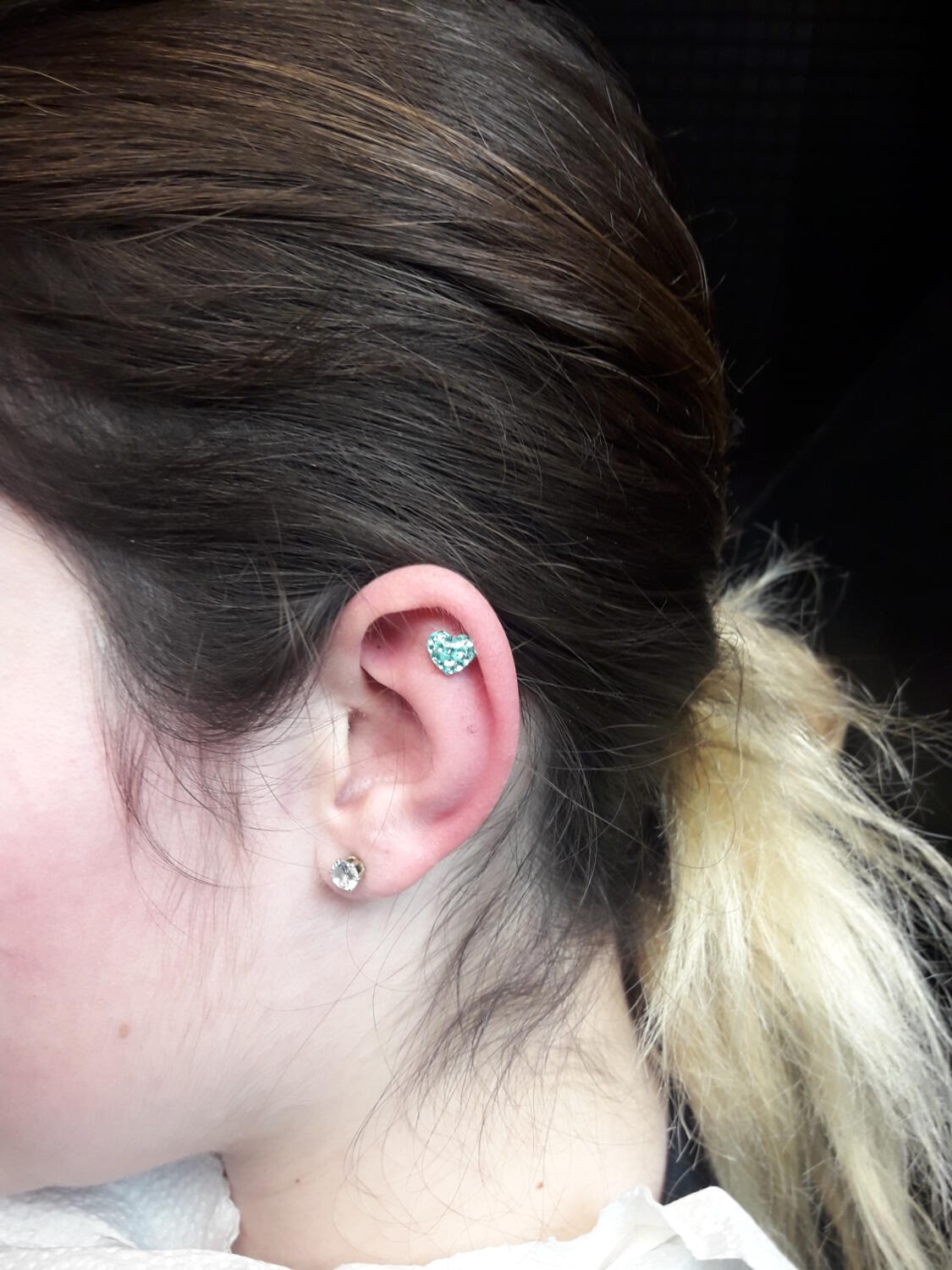 piercing par Dermogenese Tattoo piercing par Dermogenese Tattoo