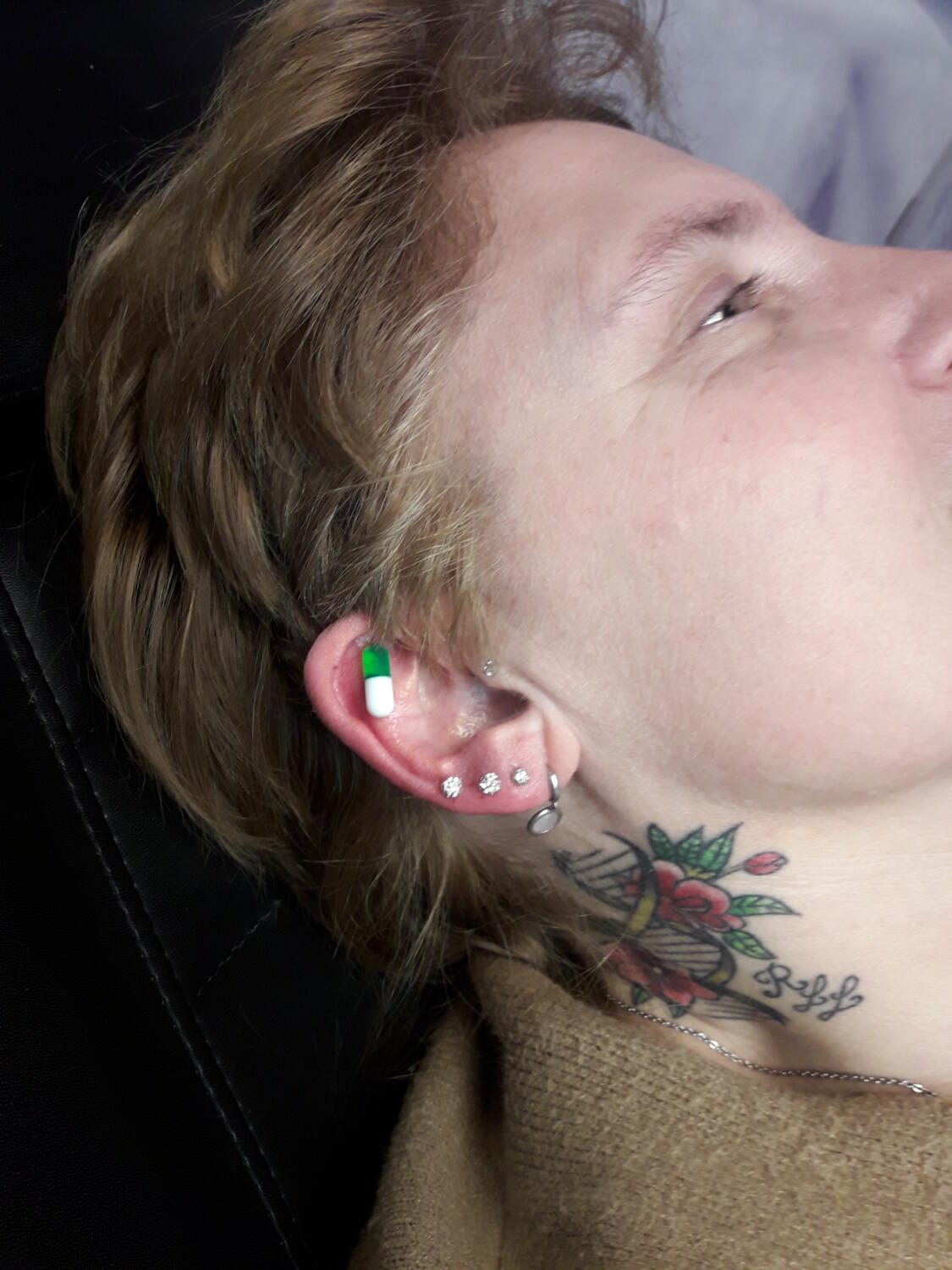 piercing par Dermogenese Tattoo piercing par Dermogenese Tattoo