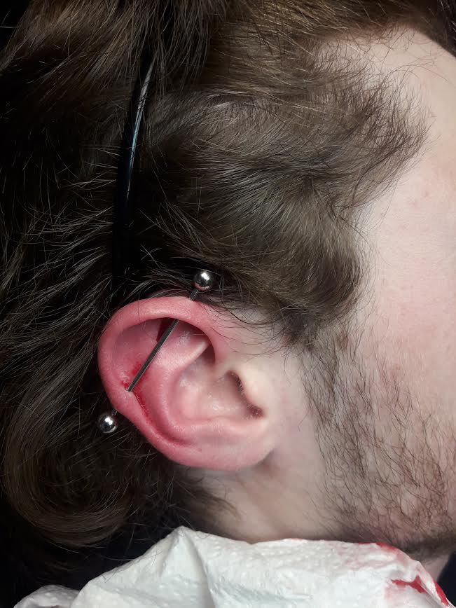 piercing par Dermogenese Tattoo piercing par Dermogenese Tattoo