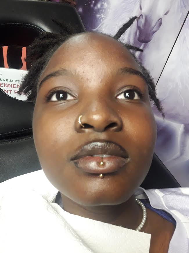 piercing ashley lèvre et labret par Dermogenese Tattoo piercing ashley lèvre et labret par Dermogenese Tattoo