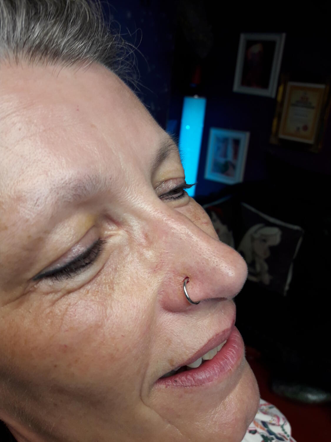 piercing nostril par Dermogenese Tattoo piercing nostril par Dermogenese Tattoo