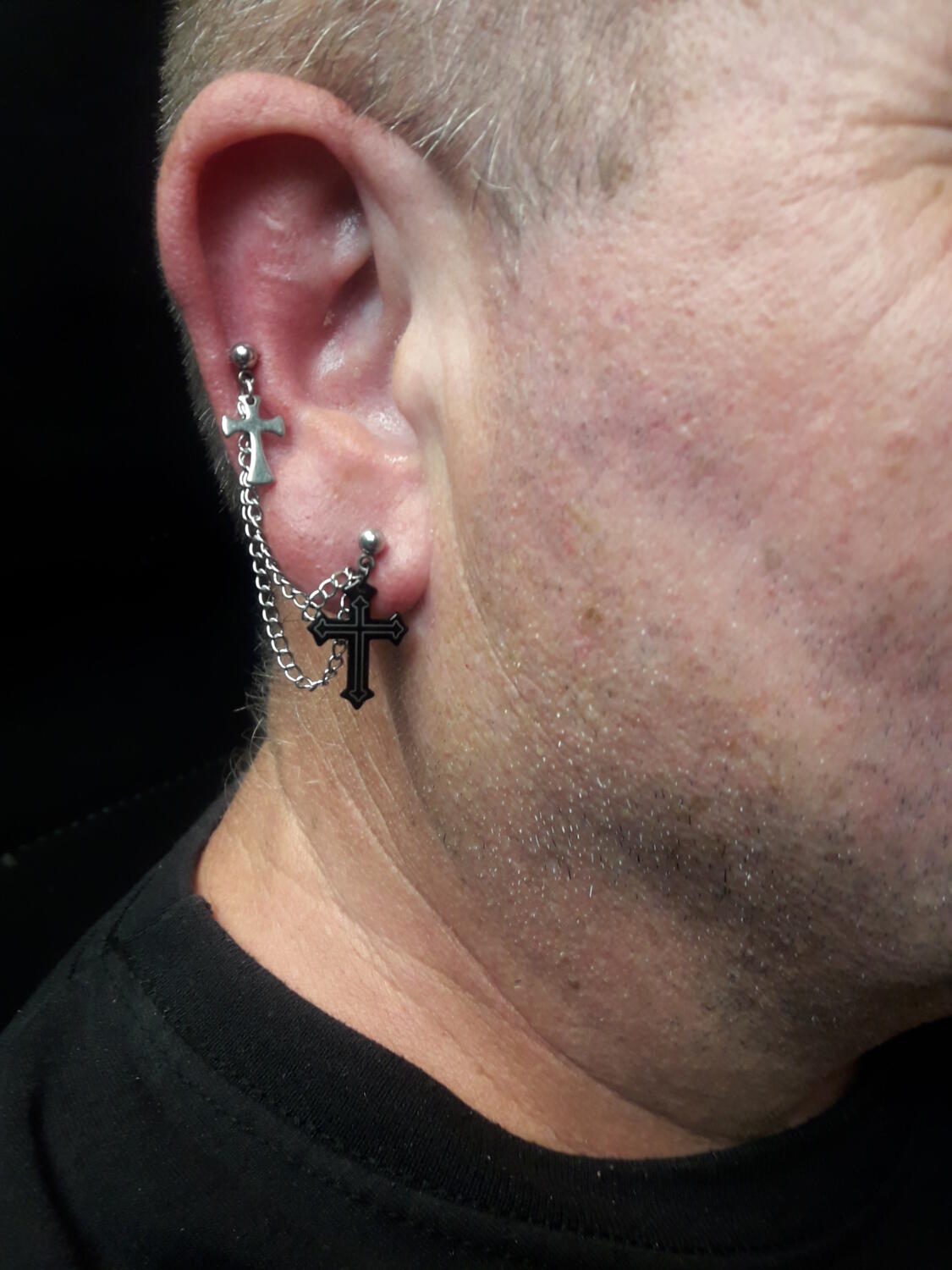 piercing au lobe et helix par Dermogenese Tattoo piercing au lobe et helix par Dermogenese Tattoo