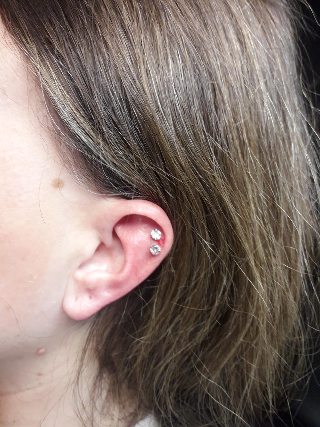 piercing double flat par Dermogenese Tattoo piercing double flat par Dermogenese Tattoo