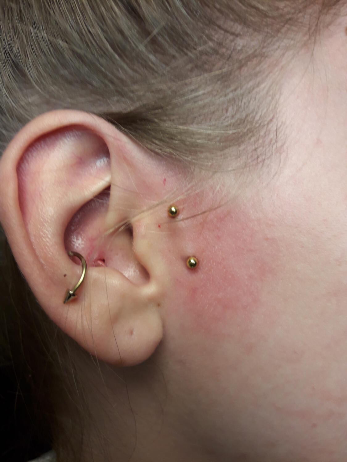 piercing par Dermogenese Tattoo piercing par Dermogenese Tattoo